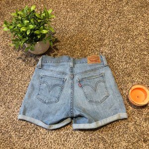 Levi's mid length shorts size 27